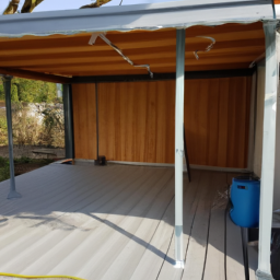 Créer une atmosphère méditerranéenne avec une pergola en fer forgé Eaubonne